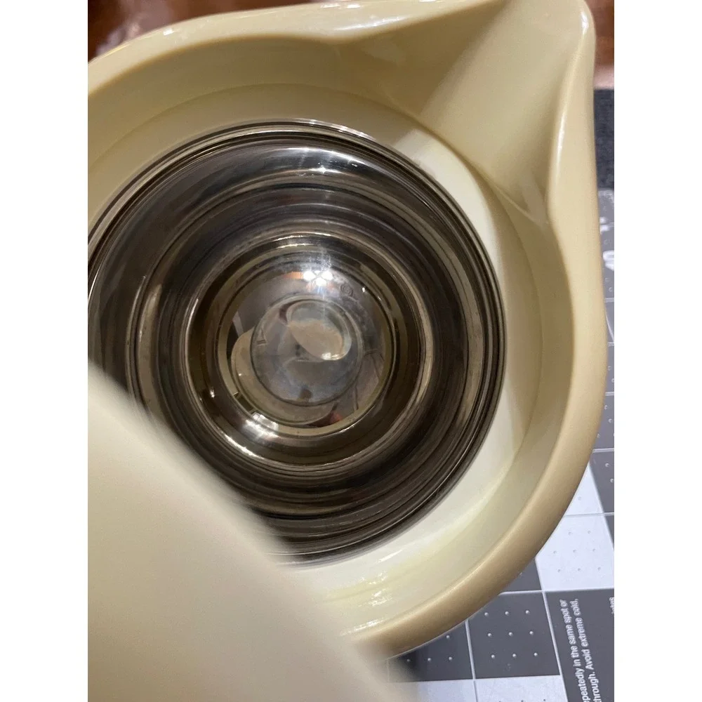 Leifheit Thermal Gravy Boat Insulated Sauce Server Cream Plastic Stainless Steel